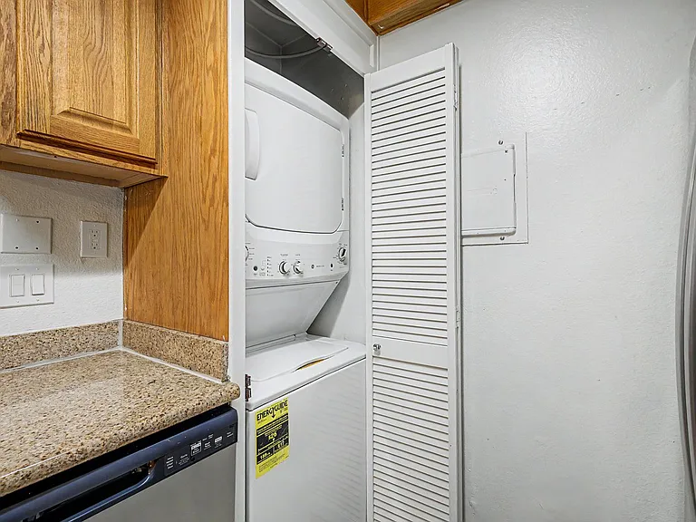 1515 E Reno Ave #A103 — Photo 23