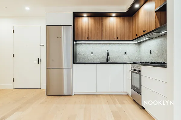 Rented by Nooklyn NYC LLC | media 31