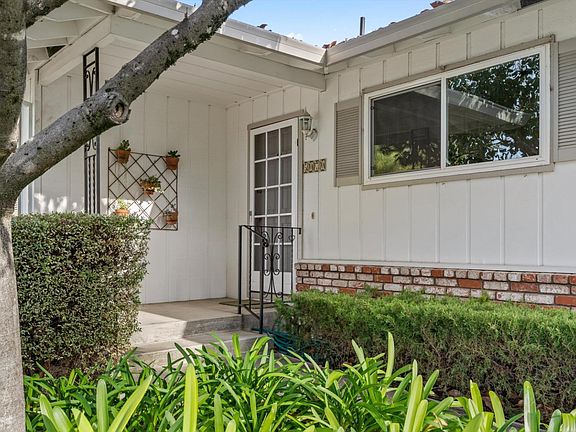 4th image of 5070 Dupont Court E