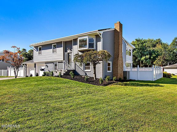 2nd image of 846 Brookside Drive