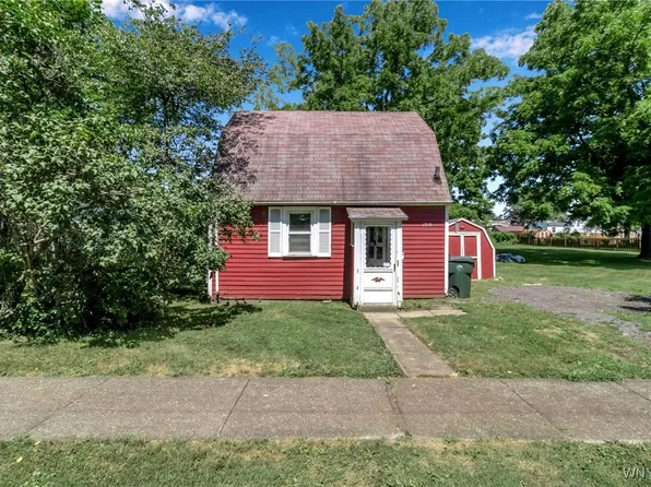 1215 Nash Rd, North Tonawanda, NY 14120