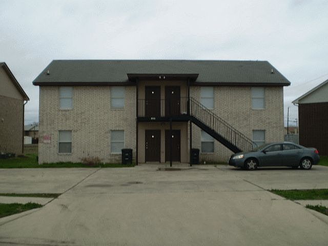 1st image of 1802 Windward Dr APT B