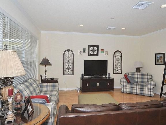 3rd image of 6607 Newport Palms Ct