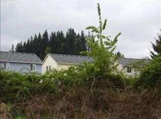 205 Pelican Dr, Kelso, WA 98626