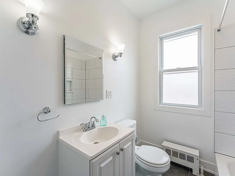 2125 Wesley Ave #2 — Photo 2