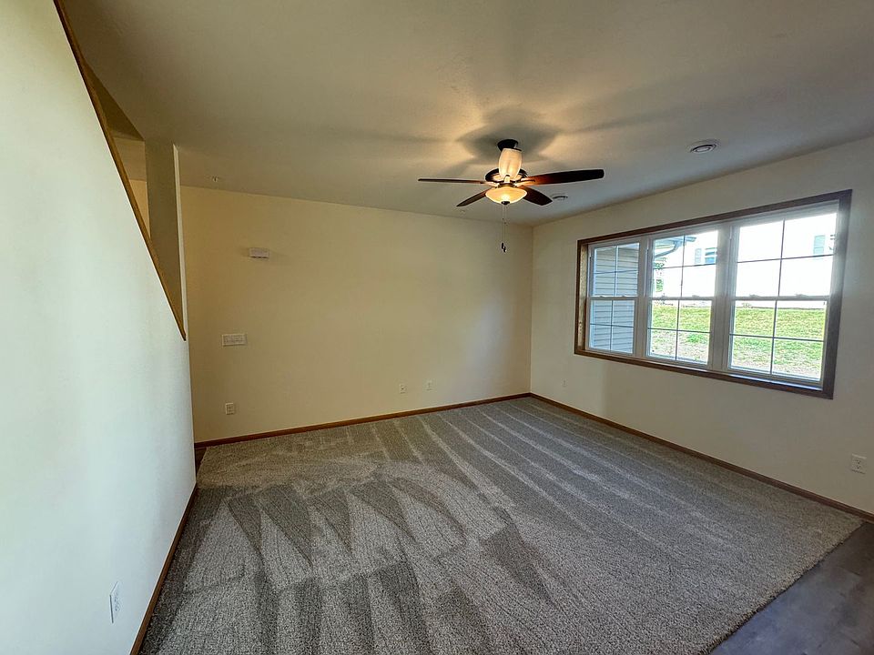 525 331 Woodcrest Ln Milton WI Zillow