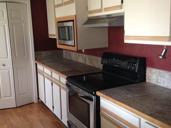 5th image of 4128 Chateau Blvd APT A