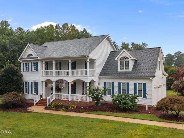 2432 Village Of Wakefield Dr, Zebulon, NC 27597