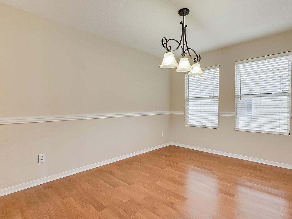 1st image of 3426 Barkers Crossing Ave