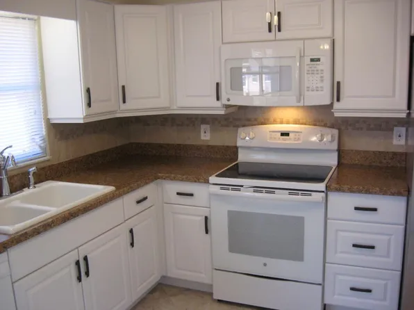 6845 Versailles N, Pinellas Park, FL 33781