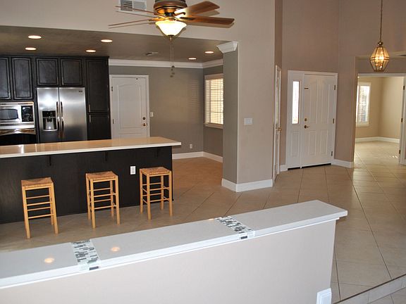 4th image of 4050 Tilden Dr