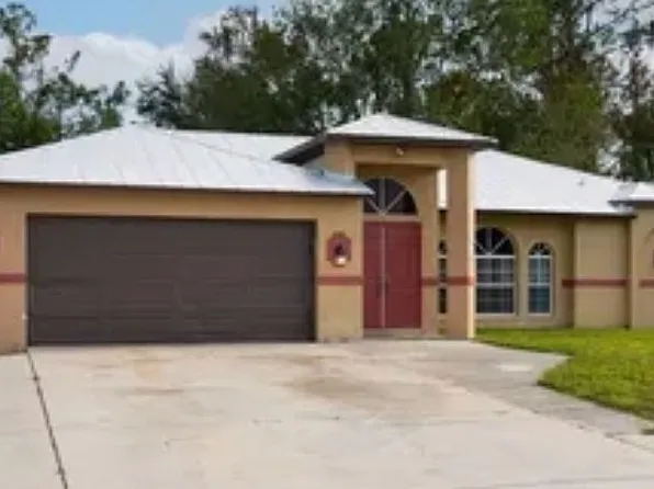11402 Habersham Ct, North Fort Myers, FL 33917
