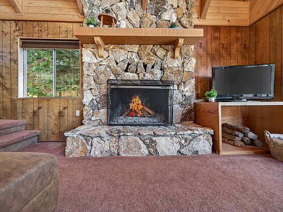 5th image of 169 Lake Almanor West Dr #1