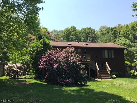 2nd image of 132 Oakhurst Dr #Or