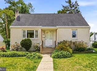 25 E Maiden Ln, Somerdale, NJ 08083