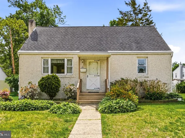 25 E Maiden Ln, Somerdale, NJ 08083