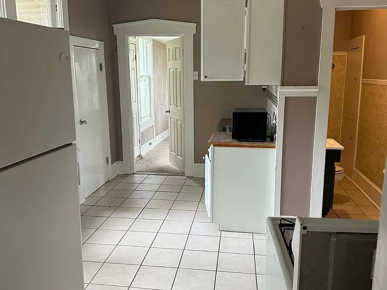 409 Rutherford St — Photo 9