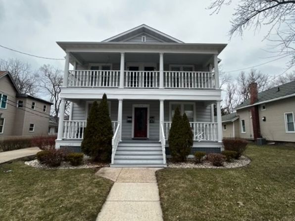 715 Glen St #4