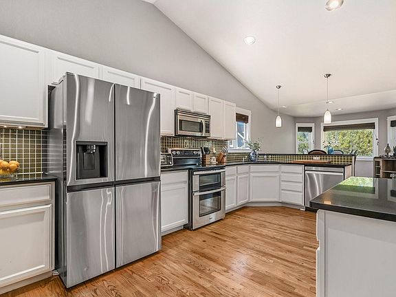 3rd image of 2838 Canby Way