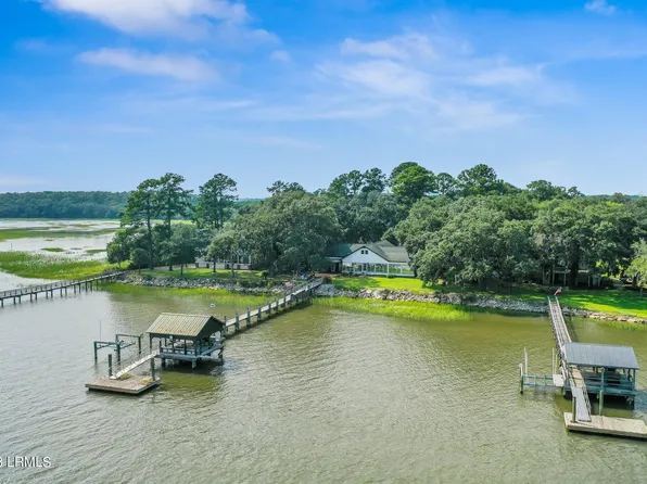 290 Perryclear Dr, Beaufort, SC 29906