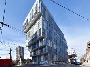 50 McCaul St #707, Toronto, ON M5T 0B6
