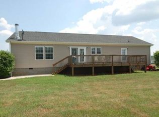 797 Greenhouse Rd, Glade Hill, VA 24092