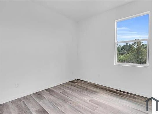 5th image of 3210 NE 15th Ave #3210