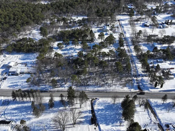 Lr 45086 87 Rd, Blakeslee, PA 18610