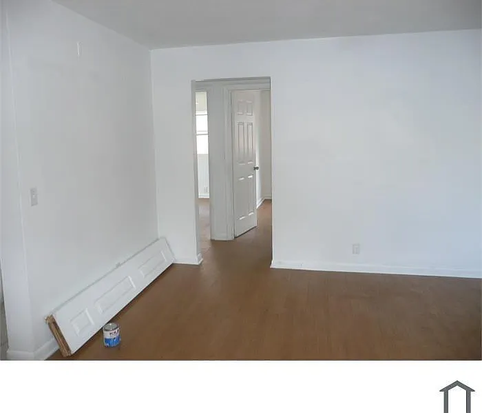3 bed, 2.0 bath, 1200 sqft, $1,900 — Photo 4