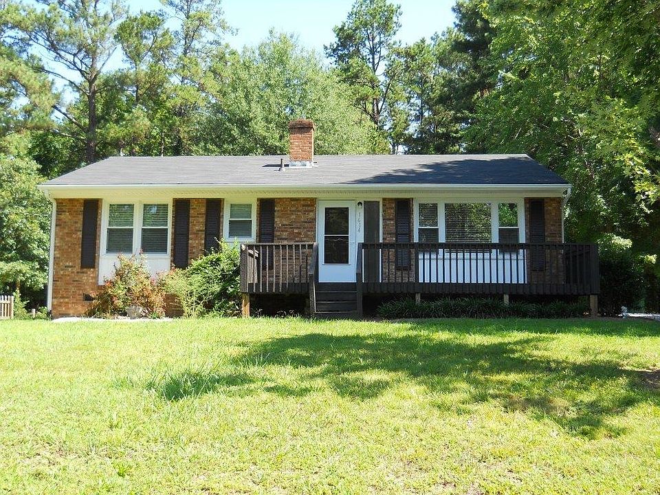 1st image of 1614 Lakewood Dr