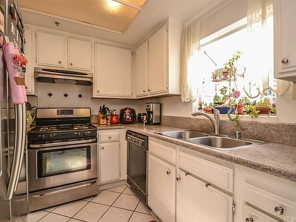 5th image of 8840 Burnet Ave Unit 5