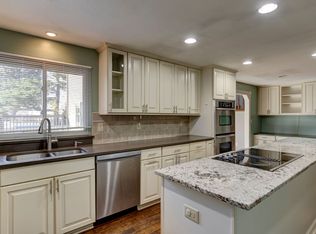 1913 Island View Rd, Oak Harbor, WA 98277