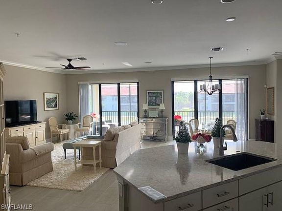 3rd image of 15148 Palmer Lake Cir Unit 201