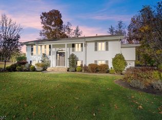 128 Fairway Dr, East Hanover, NJ 07936
