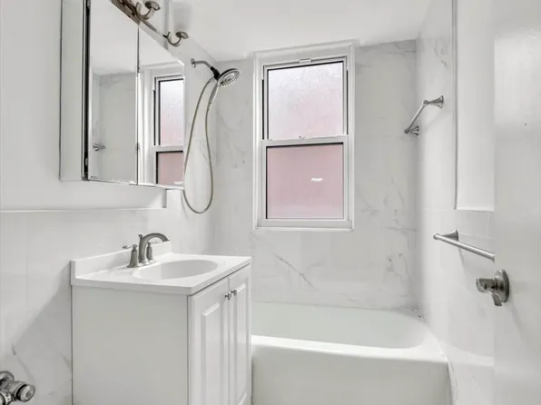 110-50 71st Road image 14 of 18