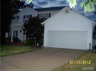 181 Honey Locust Ln, Saint Charles, MO