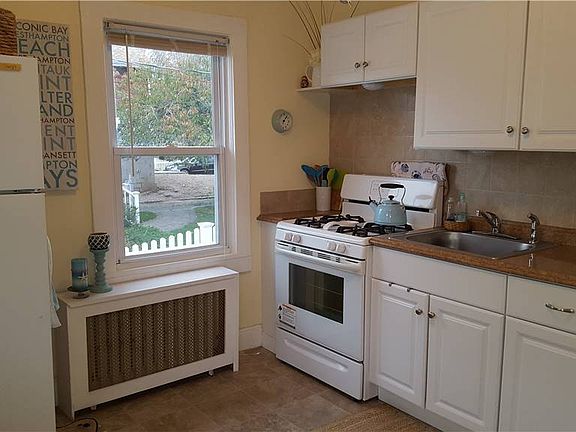 5th image of 217 S Bayview Ave