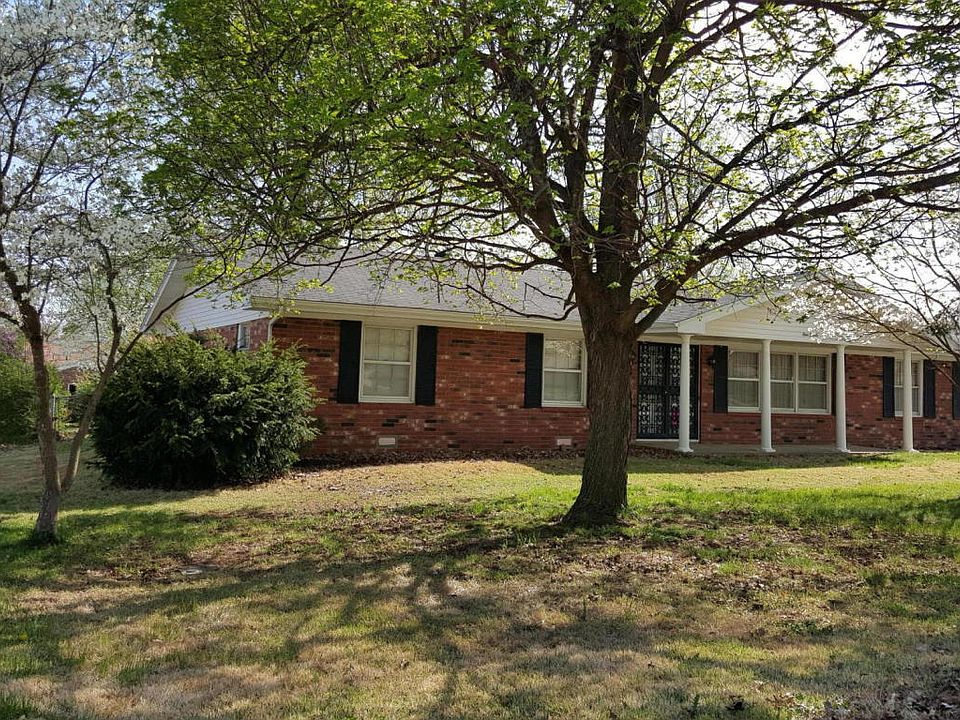 1st image of 120 Crighton Dr