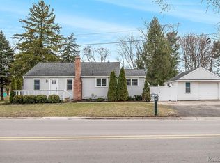 709 S 3rd St, Brighton, MI 48116