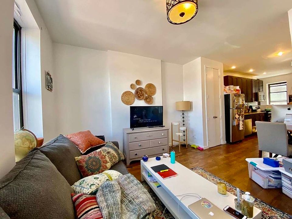 1st image of 166 Rogers Ave APT 3L