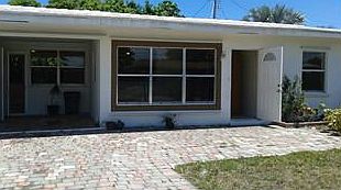2nd image of 2750 NE 8th Ave