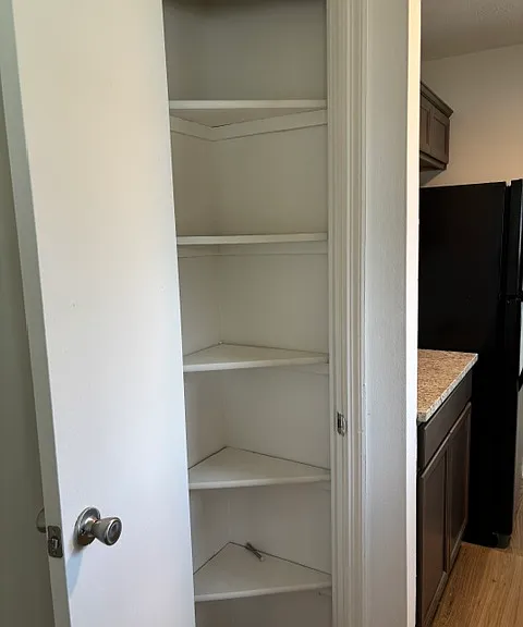 1165 Mount Rushmore Way #B — Photo 7