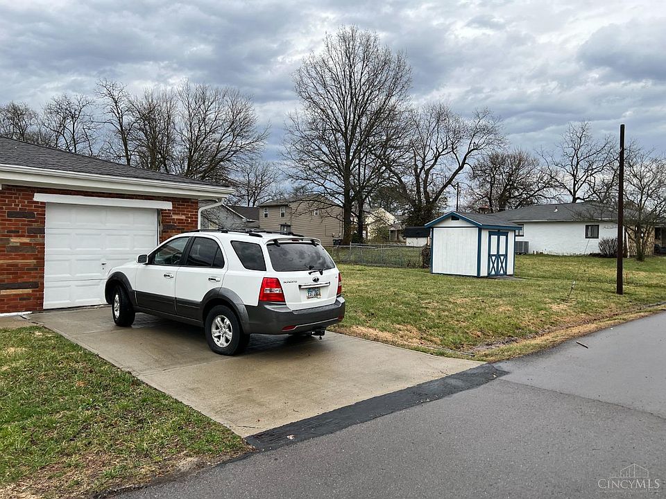 1st image of 11104 Idalia Ave