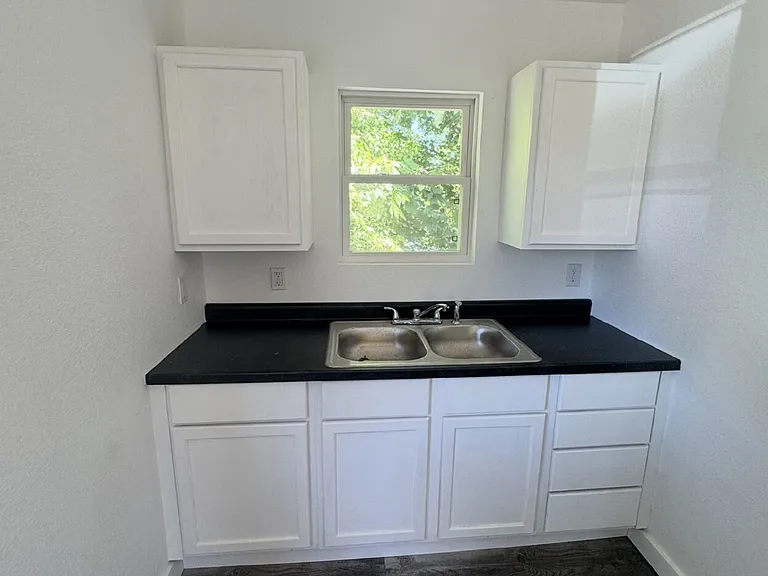 271B Shadowrock Dr — Photo 3