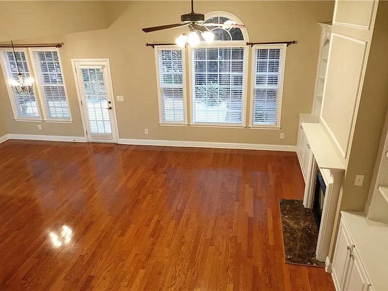 3462 Blanding Ct — Photo 5