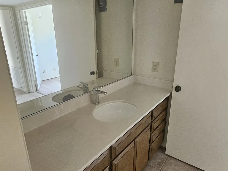 4077 Goldfinch St — Photo 14