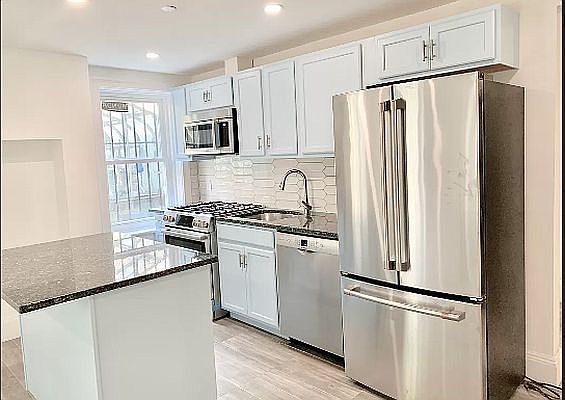 2nd image of 1357 Dean St #2