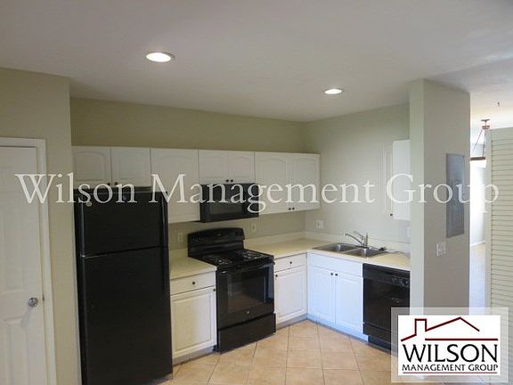 5th image of 6996 Woodlake Dr