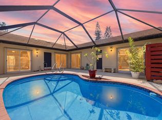 1205 Periwinkle Pl, Wellington, FL 33414