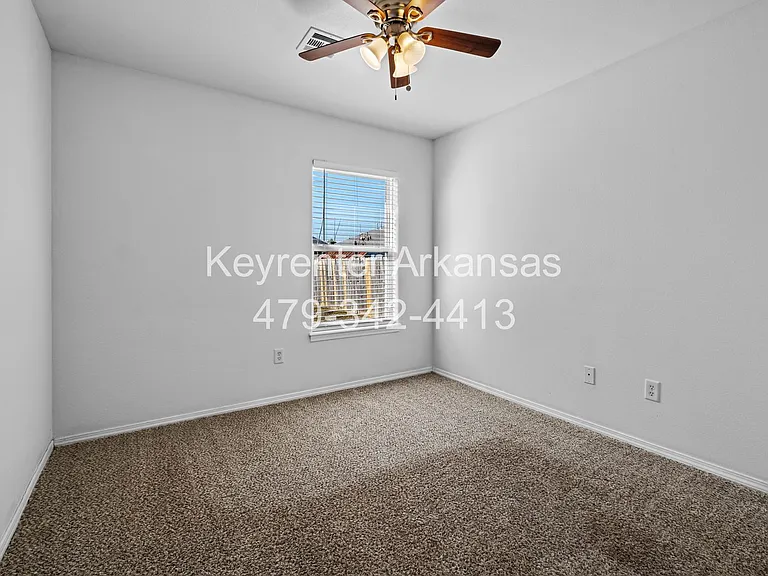 706 SW Sandrock Rd — Photo 22